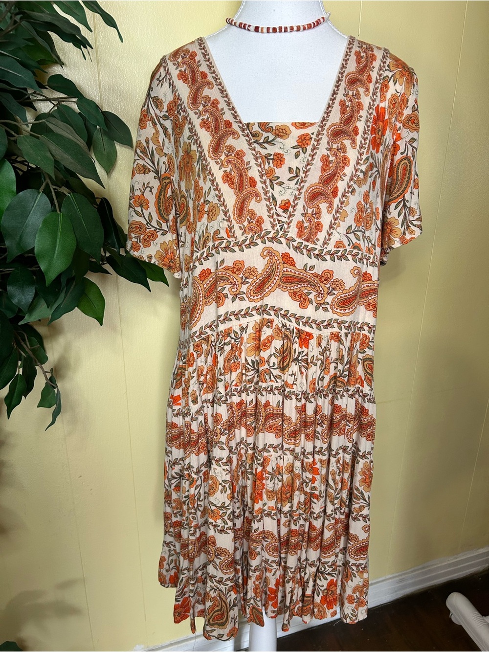 Bila Cream Orange Paisley Cottagecore Boho Chic Short Sleeve Floral Dress Beach